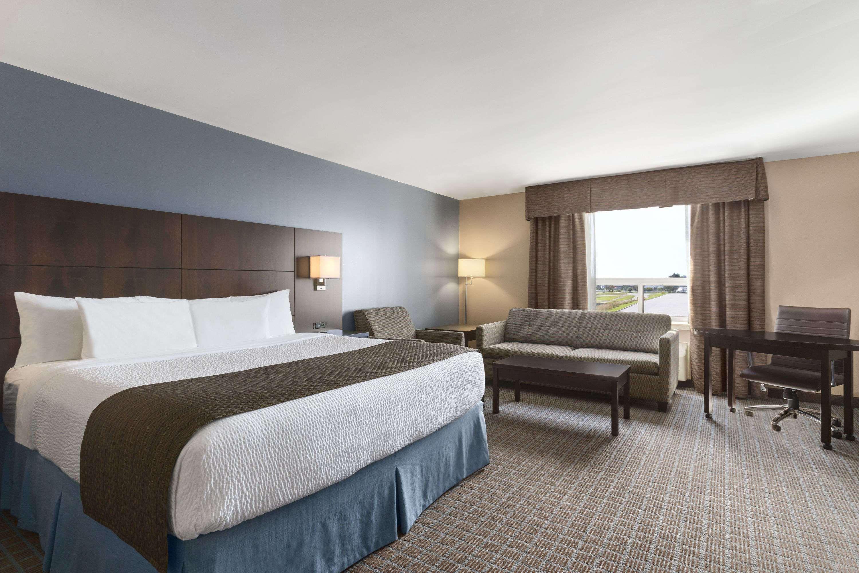Days Inn By Wyndham Stephenville Exterior photo