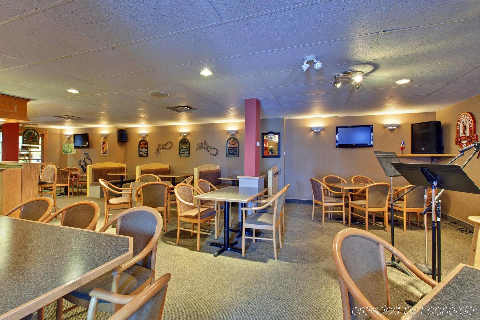 Days Inn By Wyndham Stephenville Restaurant photo